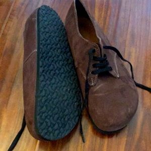 Beautiful Comfortfuße lace up shoes. Handmade.